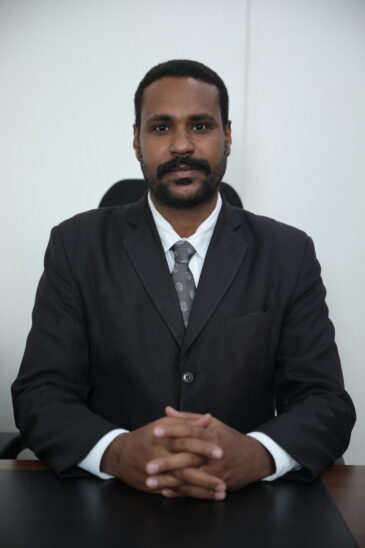E3RD6574 - Mr. Khatib Hassan Muhammad - Almashora Lawyer Zainab Muhammad Legal Firm Qatar, Legal Advice and Arbitration
